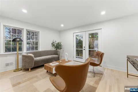 $850,000 | 33 East Lincoln Street, Verona, NJ 07044