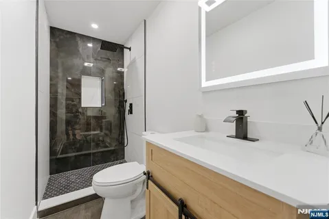 $850,000 | 33 East Lincoln Street, Verona, NJ 07044