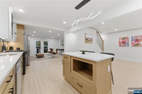 $850,000 | 33 East Lincoln Street, Verona, NJ 07044