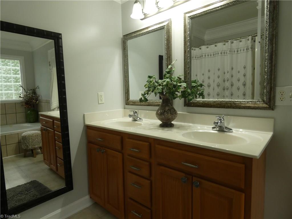 8511 Racine Road Pleasant Garden, NC 27313 - Photo 14 of 23 Gallery Image 14