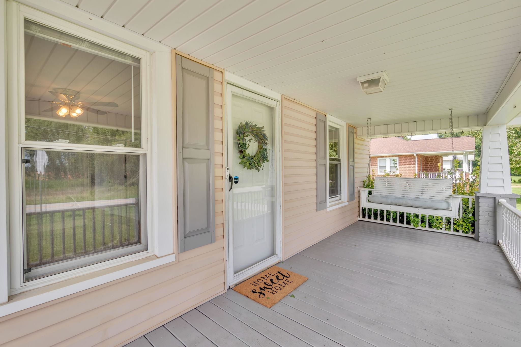 303 Holly Springs Road Lyman, SC 29365 - Photo 4 of 31 Gallery Image 4