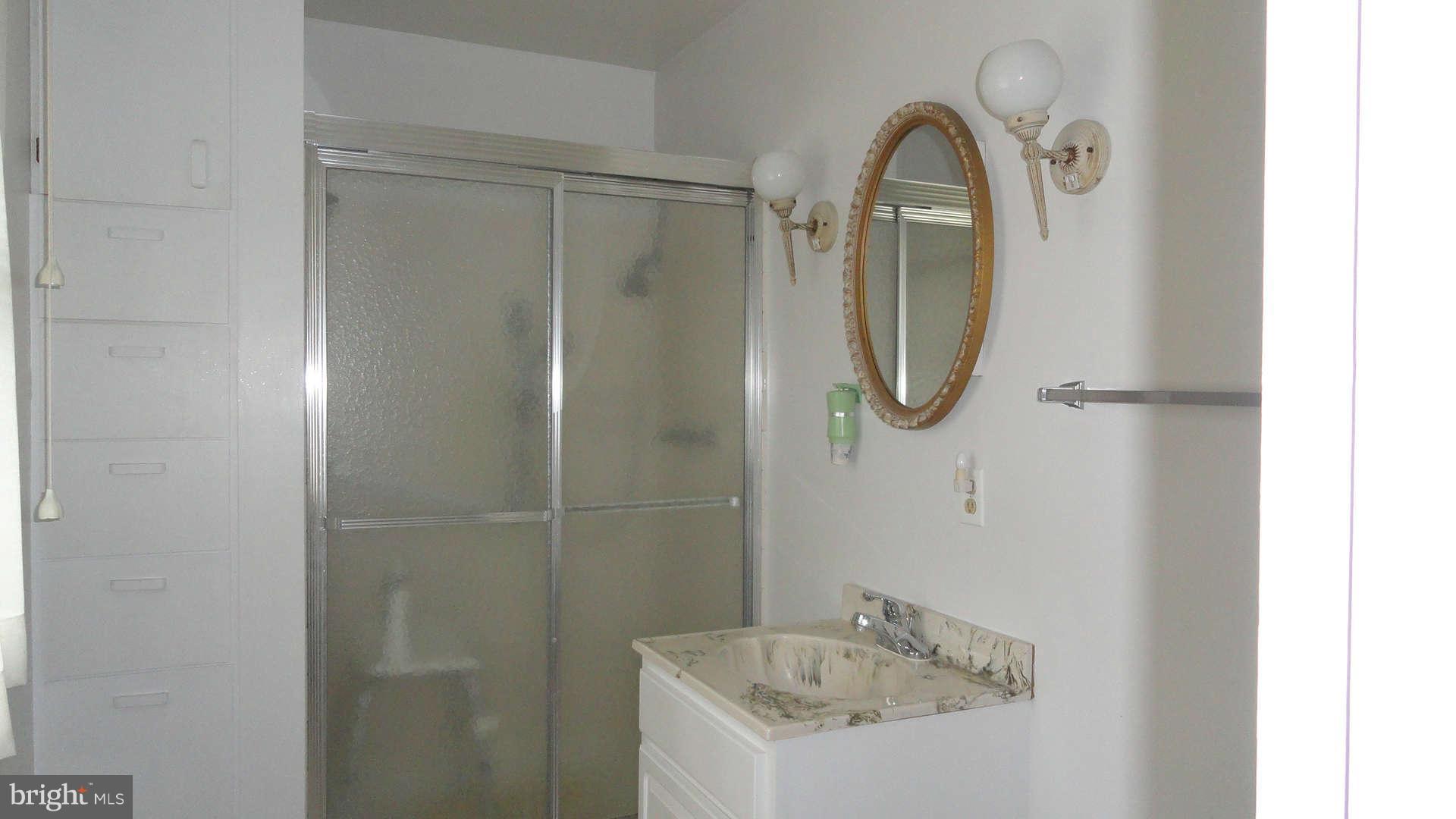964 Valley Road Knoxville, MD 21758 - Photo 12 of 16 Bath Master