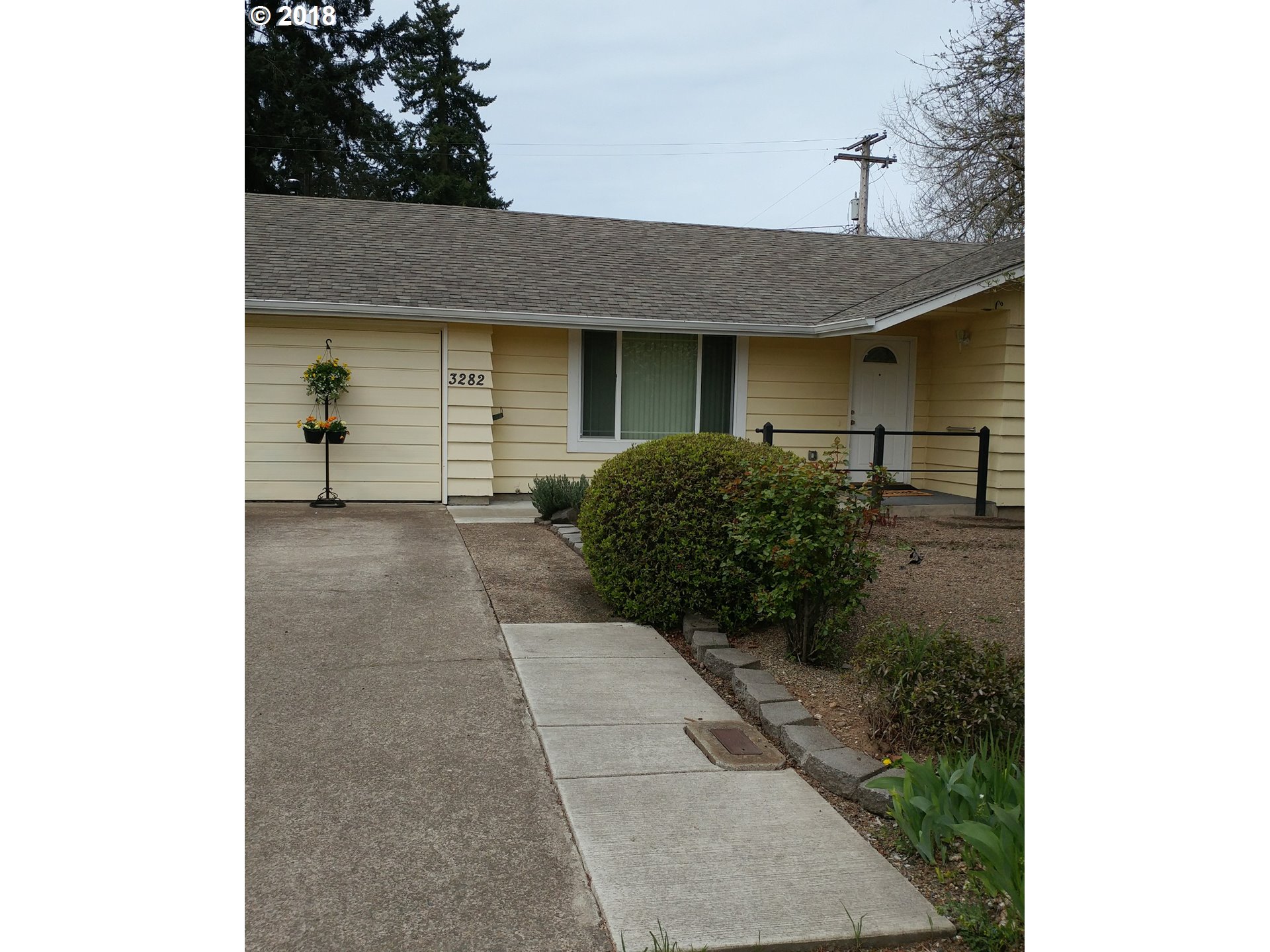 3282 Game Farm Road Springfield, OR 97477 - Photo 1 of 25