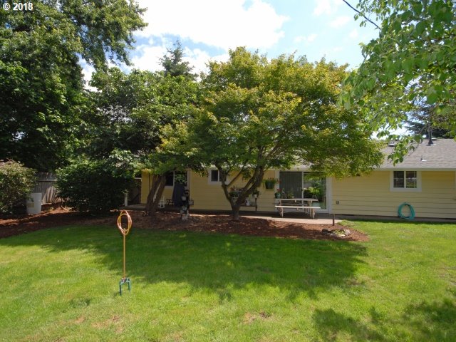 3282 Game Farm Road Springfield, OR 97477 - Photo 2 of 25