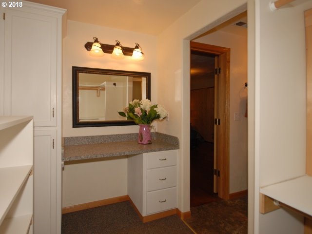 3282 Game Farm Road Springfield, OR 97477 - Photo 5 of 25