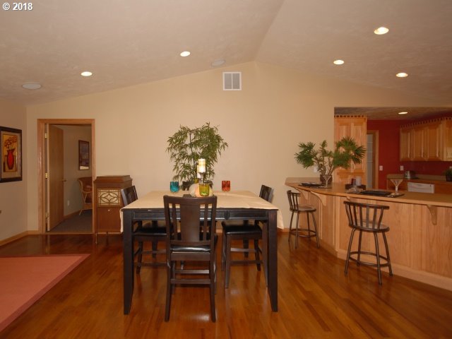 3282 Game Farm Road Springfield, OR 97477 - Photo 6 of 25