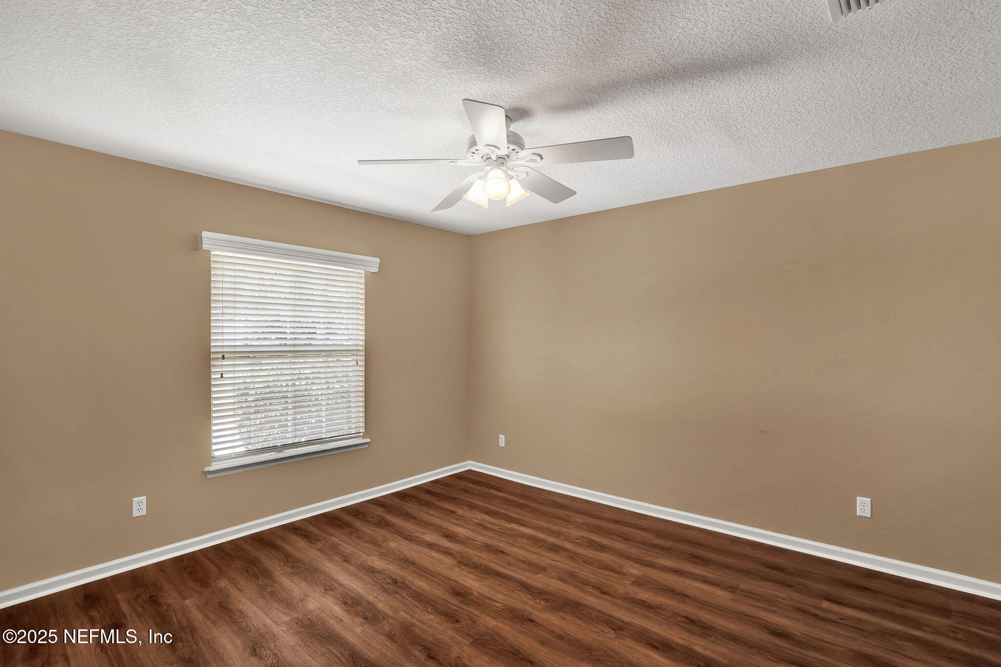 1994 Protection Point Fleming Island, FL 32003 - Photo 17 of 46 87-web-or-mls-0H3A2348