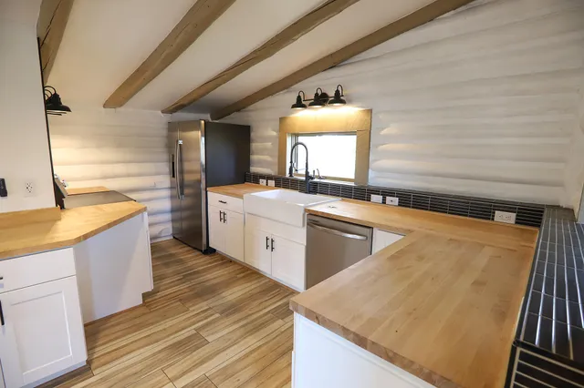 $2,100,000 | 183185 Bird Farm Road, Sheridan, WY 82833