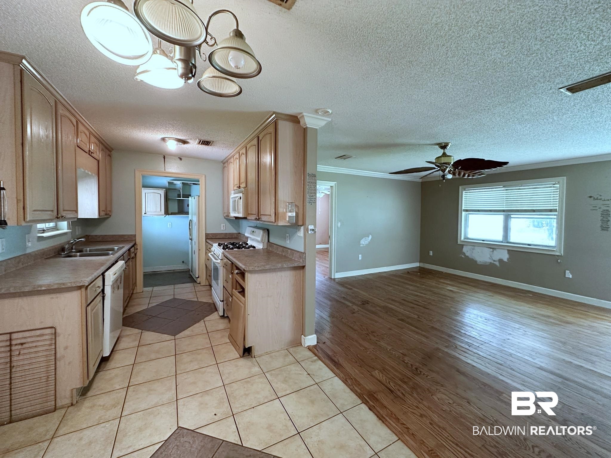 12546 Main Street Elberta, AL 36530 - Photo 12 of 33