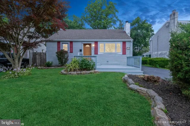 $489,900 | 425 Grape Street, Warminster, PA 18974