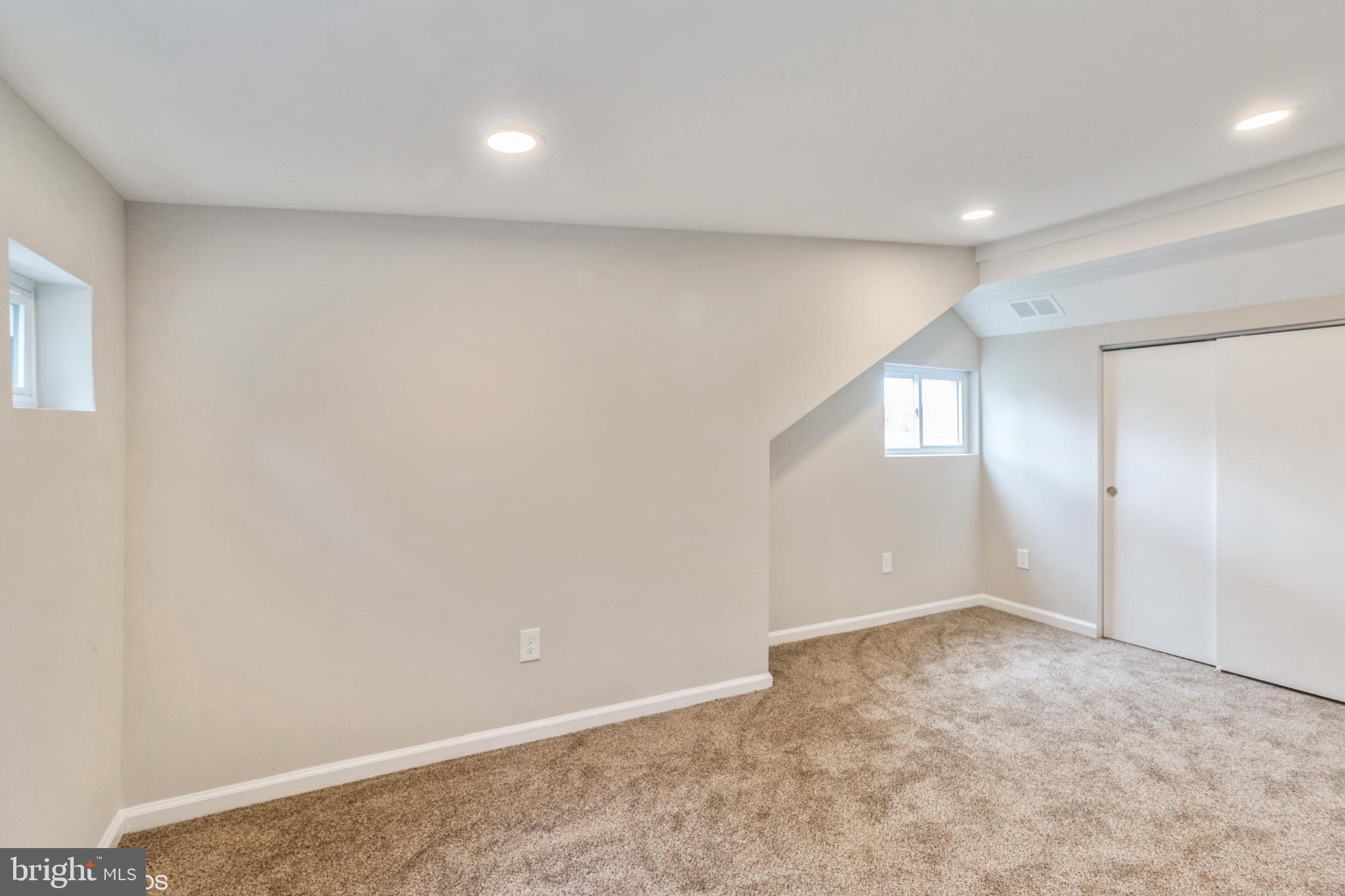 425 Grape Street Warminster, PA 18974 - Photo 22 of 26 Bedroom 3