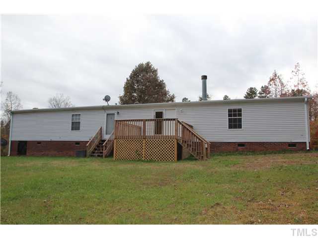 128 Northside View Roxboro, NC 27574 - Photo 15 of 15 Large yard with deck for entertaining