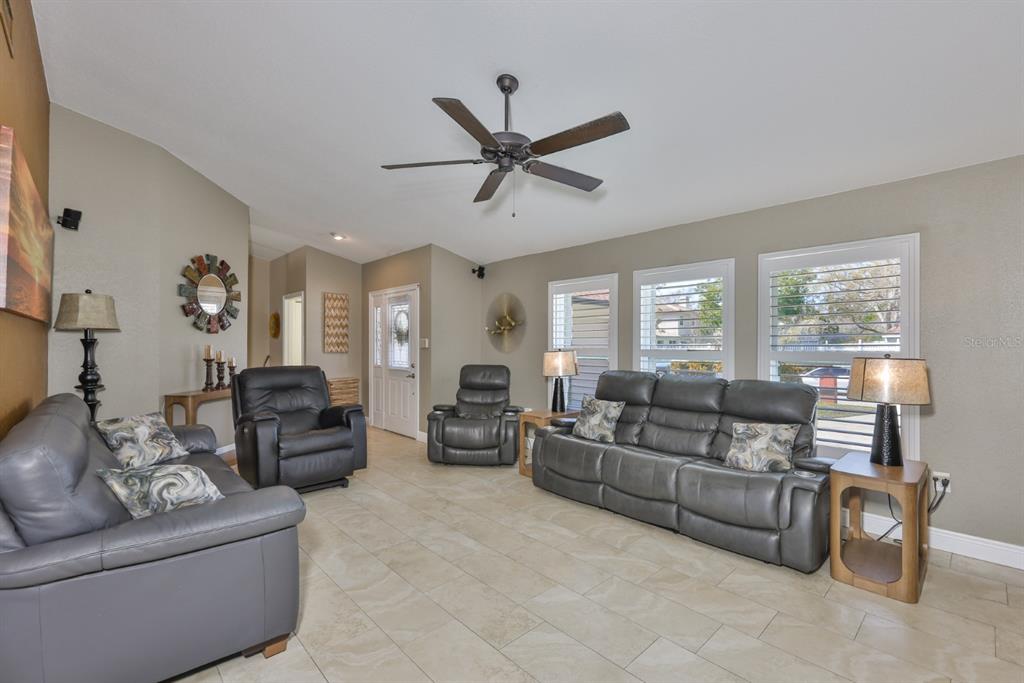 9275 133rd Street Seminole, FL 33776 - Photo 9 of 58