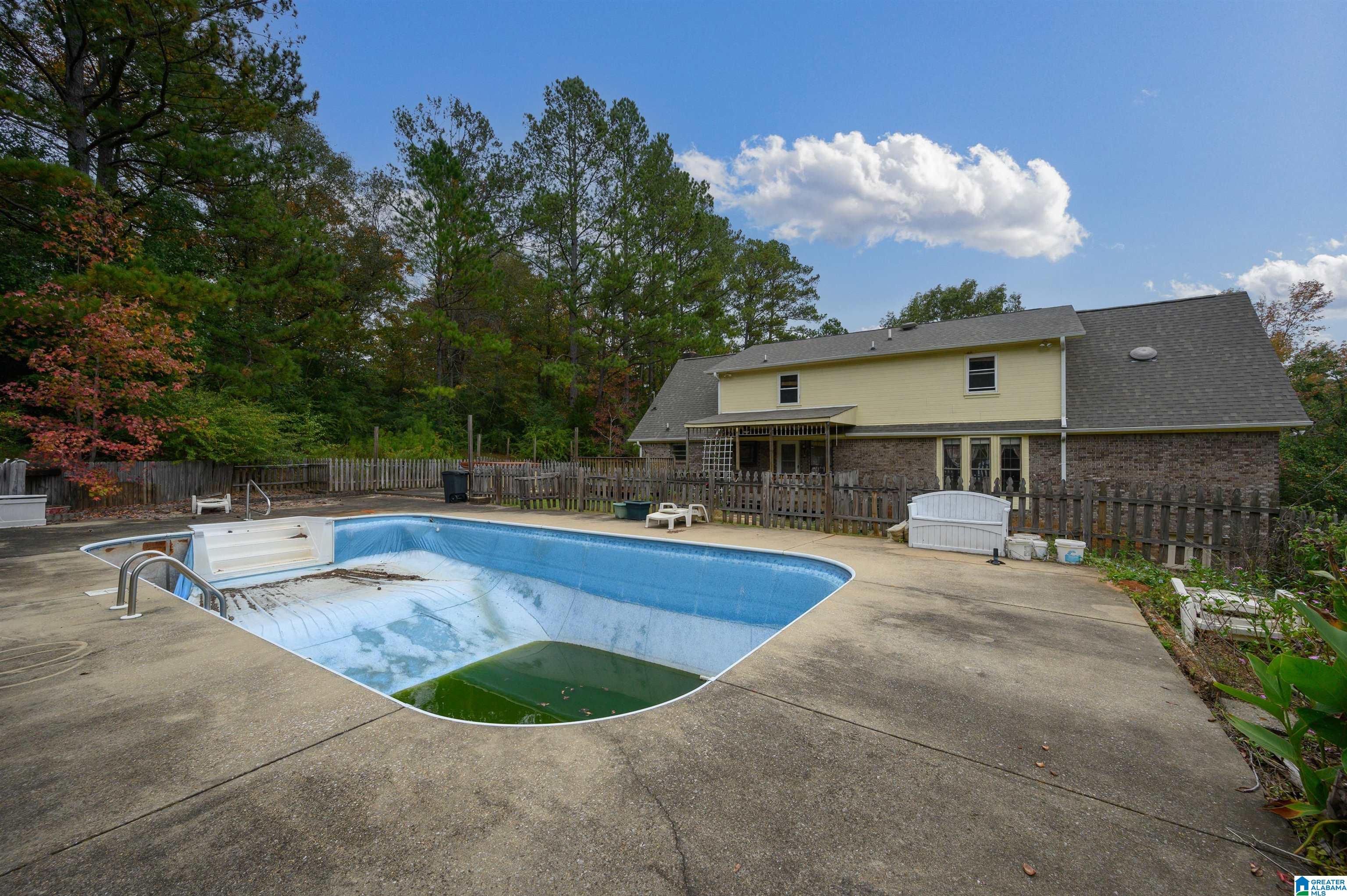 8988 Bankston Road Warrior, AL 35180 - Photo 40 of 47
