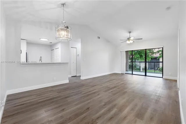 $2,350 | 5861 Riverside Drive, Unit 205A2, Coral Springs, FL 33067