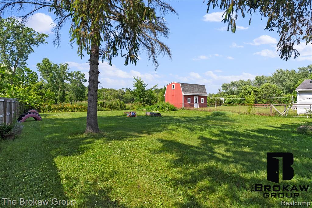 7087 Lapeer Road Davison, MI 48423 - Photo 34 of 37