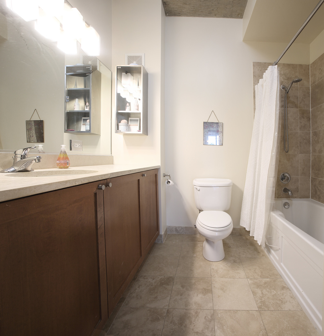 321 South Sangamon Street, Unit 805 Chicago, IL 60607 - Photo 12 of 12
