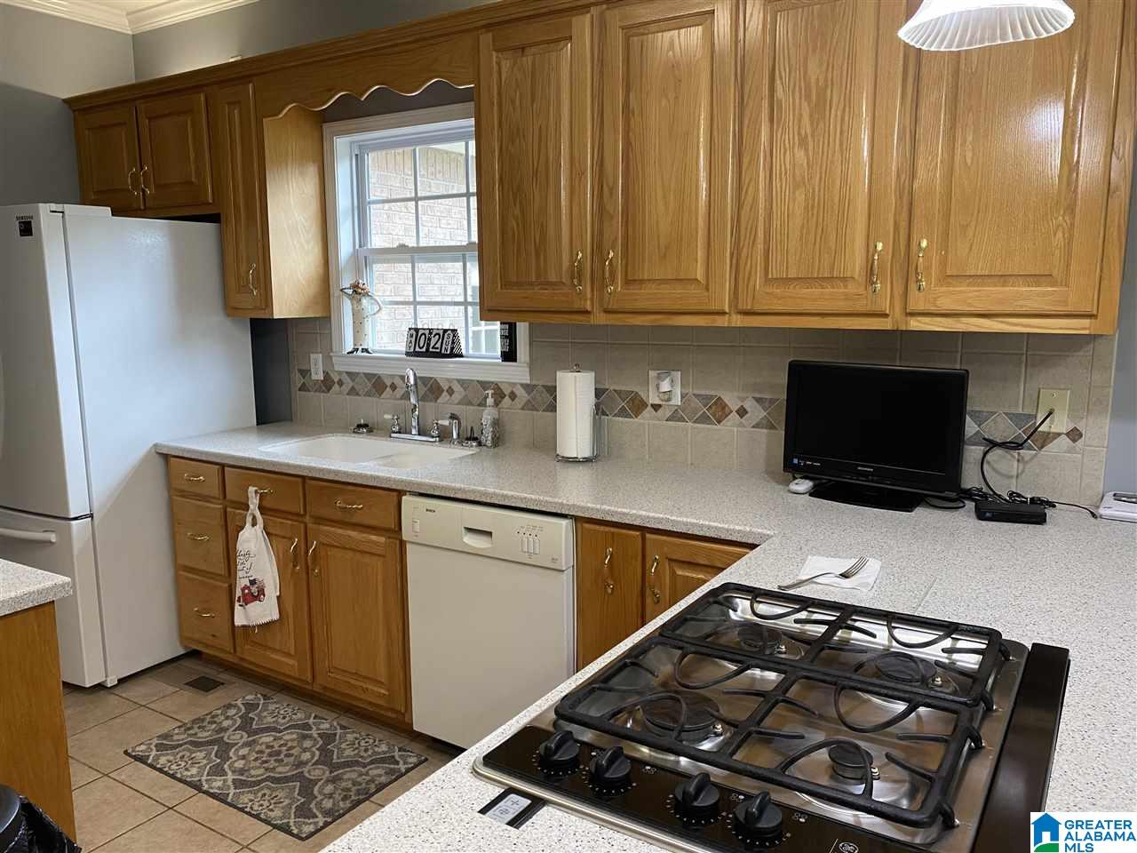1188 Summerville Road Jasper, AL 35504 - Photo 4 of 49