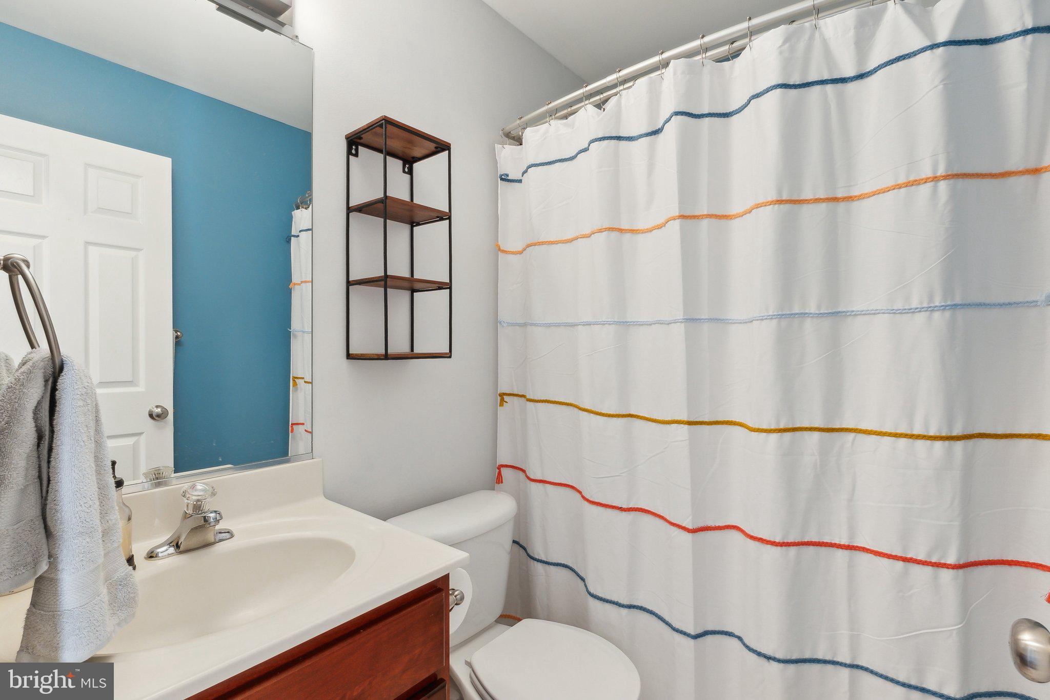 1412 Odenton Road Odenton, MD 21113 - Photo 15 of 25 Upstairs hall bath