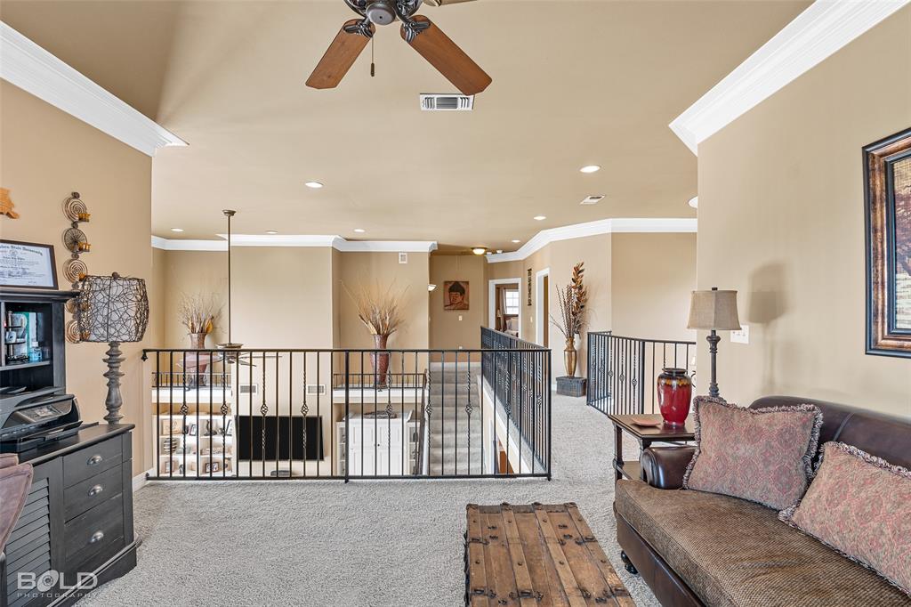 10040 Loveland Court Shreveport, LA 71106 - Photo 23 of 26 a living room with furniture