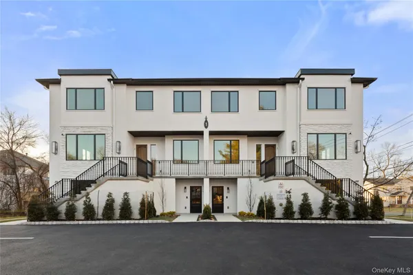 $2,250,000 | 1 Dykstras Way West, Unit 201, Monsey, NY 10952
