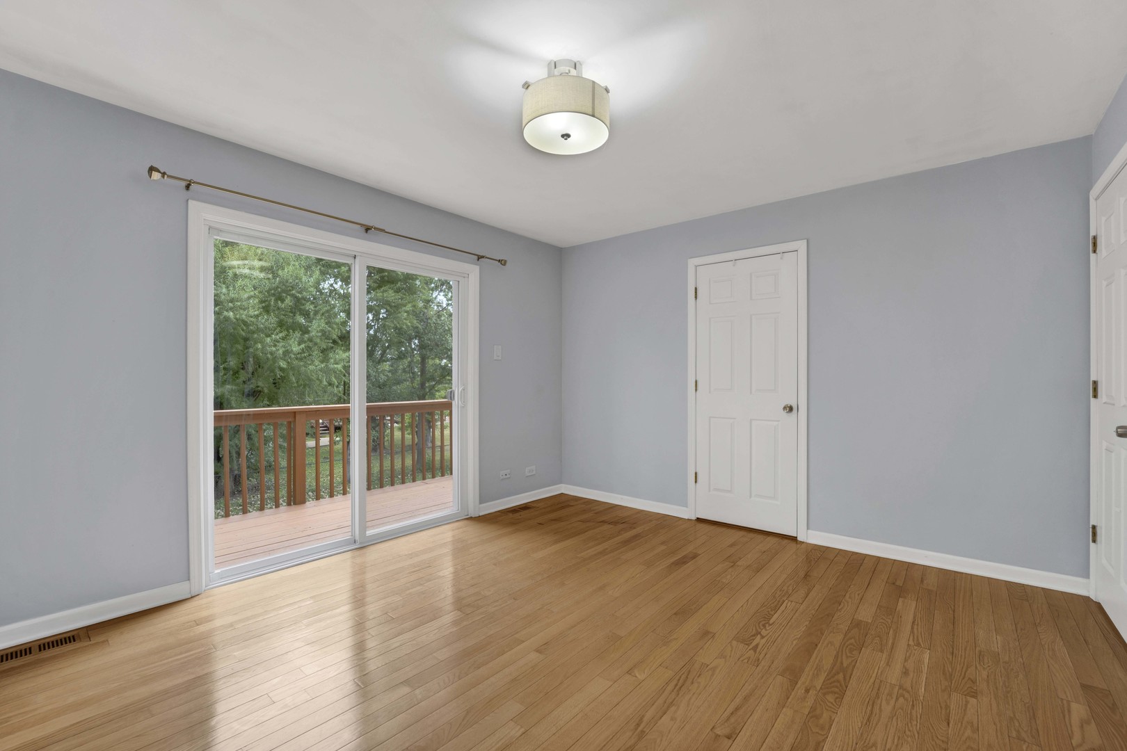 1S705 Eisenhower Road Oakbrook Terrace, IL 60181 - Photo 16 of 35 Gallery Image 16
