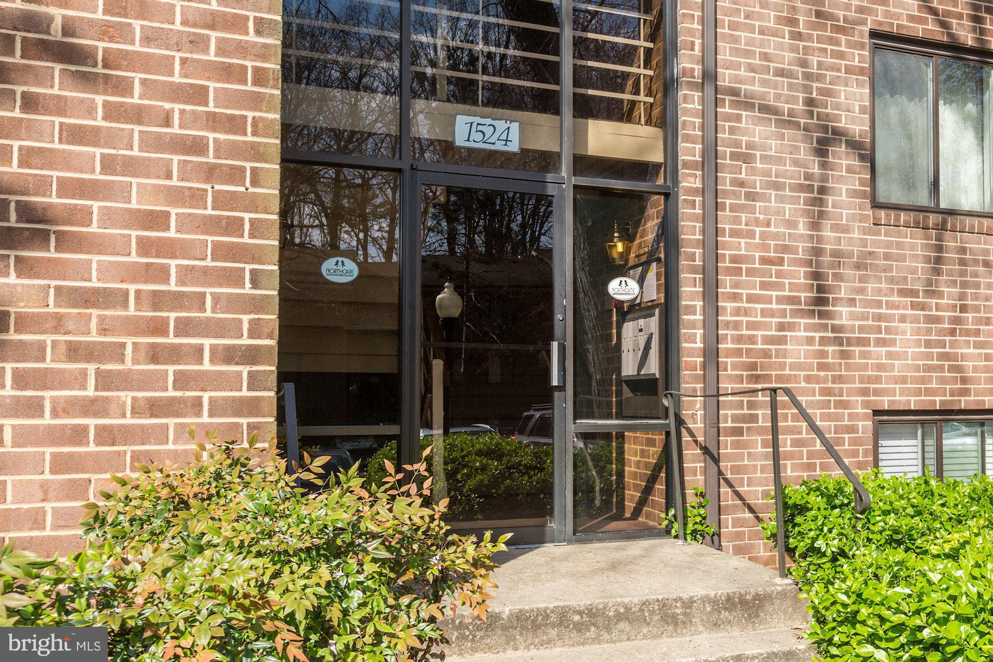 1524 Northgate Square, Unit 11B Reston, VA 20190 - Photo 2 of 22 Entrance