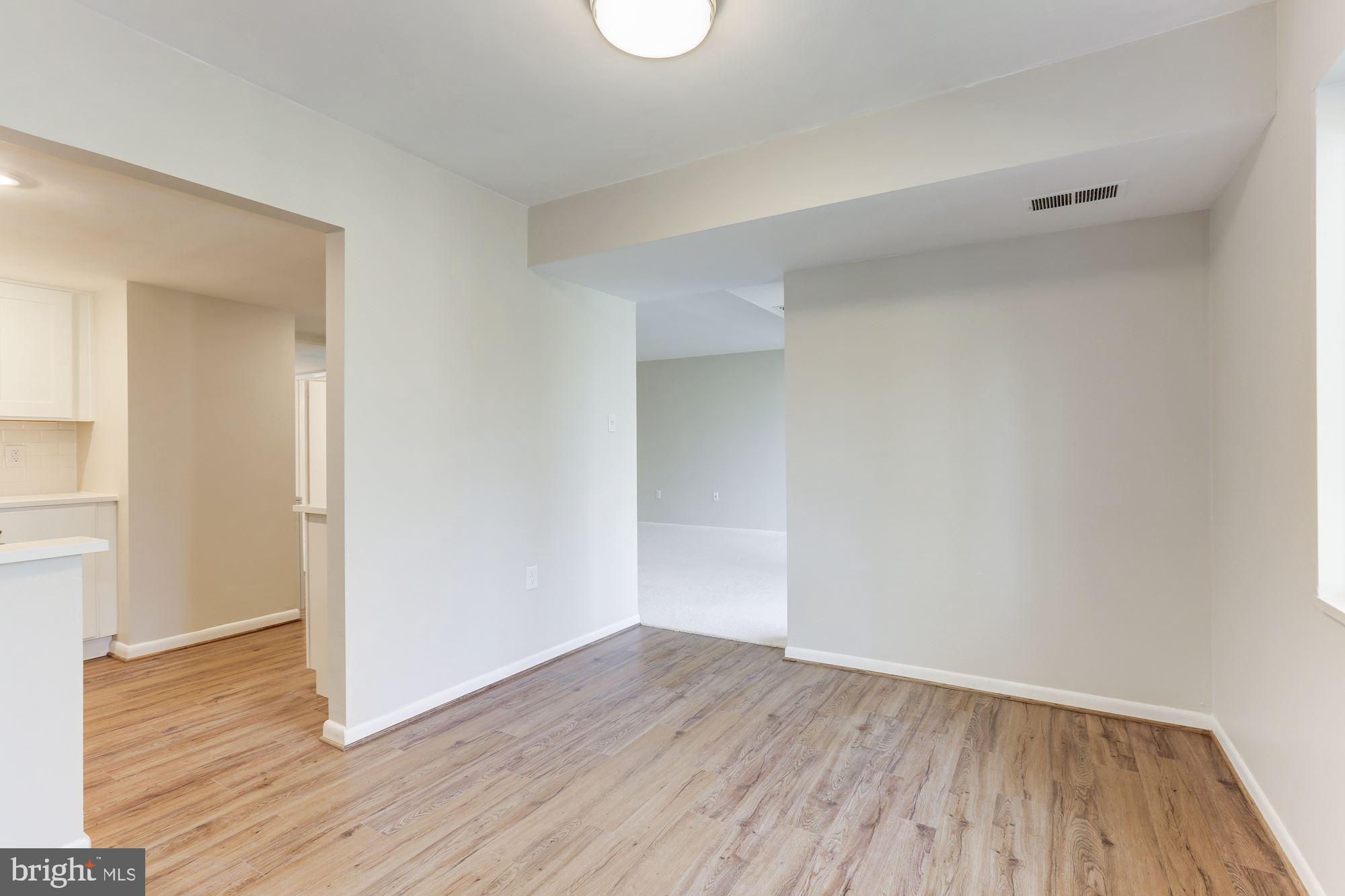 1524 Northgate Square, Unit 11B Reston, VA 20190 - Photo 11 of 22 Dining Room