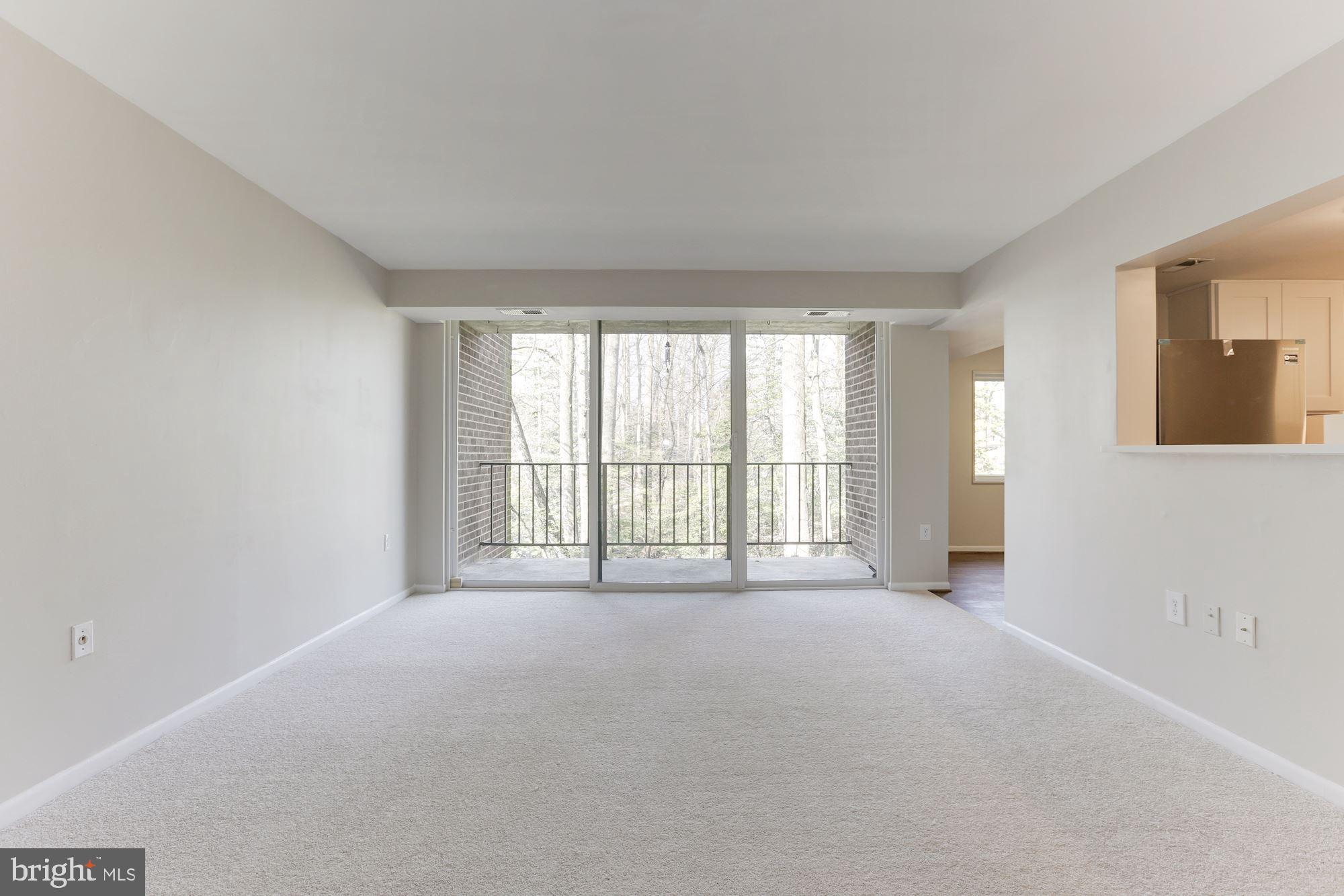 1524 Northgate Square, Unit 11B Reston, VA 20190 - Photo 12 of 22 Family Room