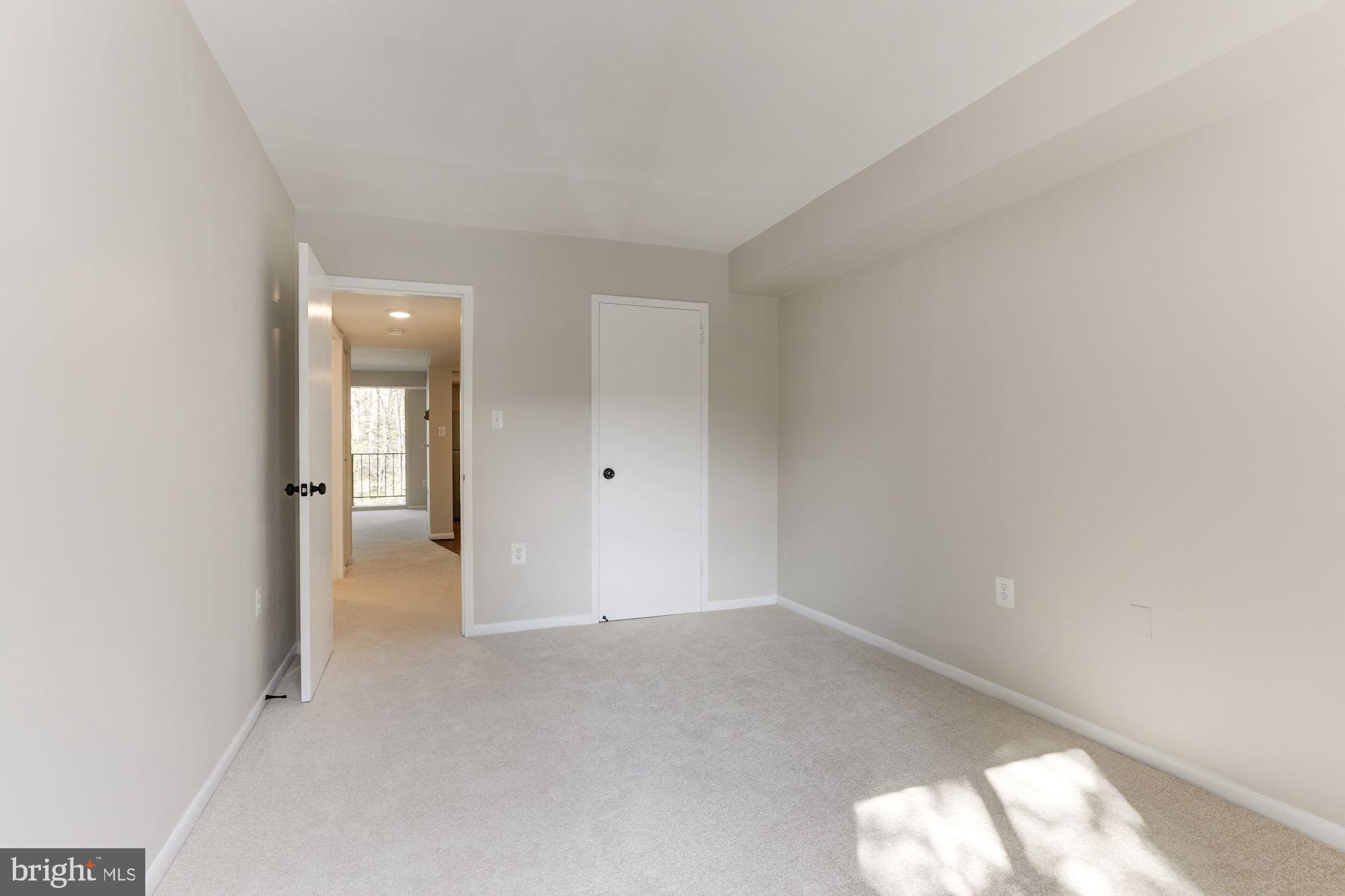 1524 Northgate Square, Unit 11B Reston, VA 20190 - Photo 15 of 22 Master Bedroom