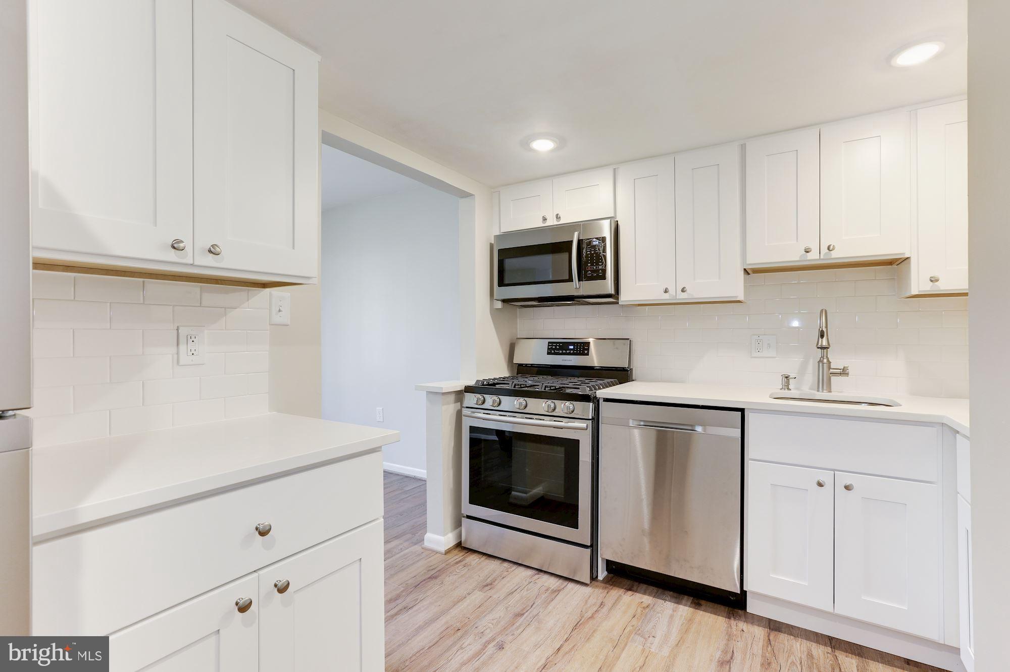 1524 Northgate Square, Unit 11B Reston, VA 20190 - Photo 8 of 22 New cabinets