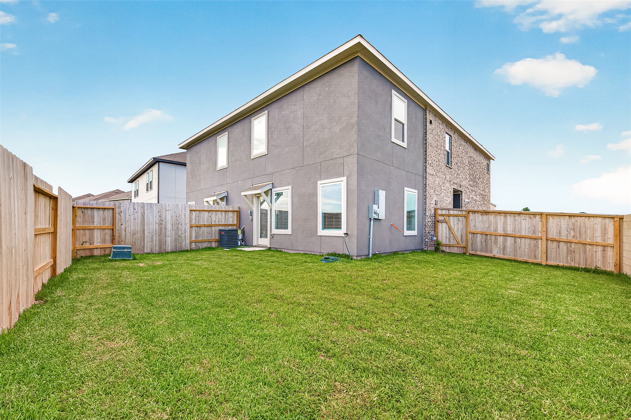 2226 Salinas Drive Rosharon, TX 77583 - Photo 28 of 35