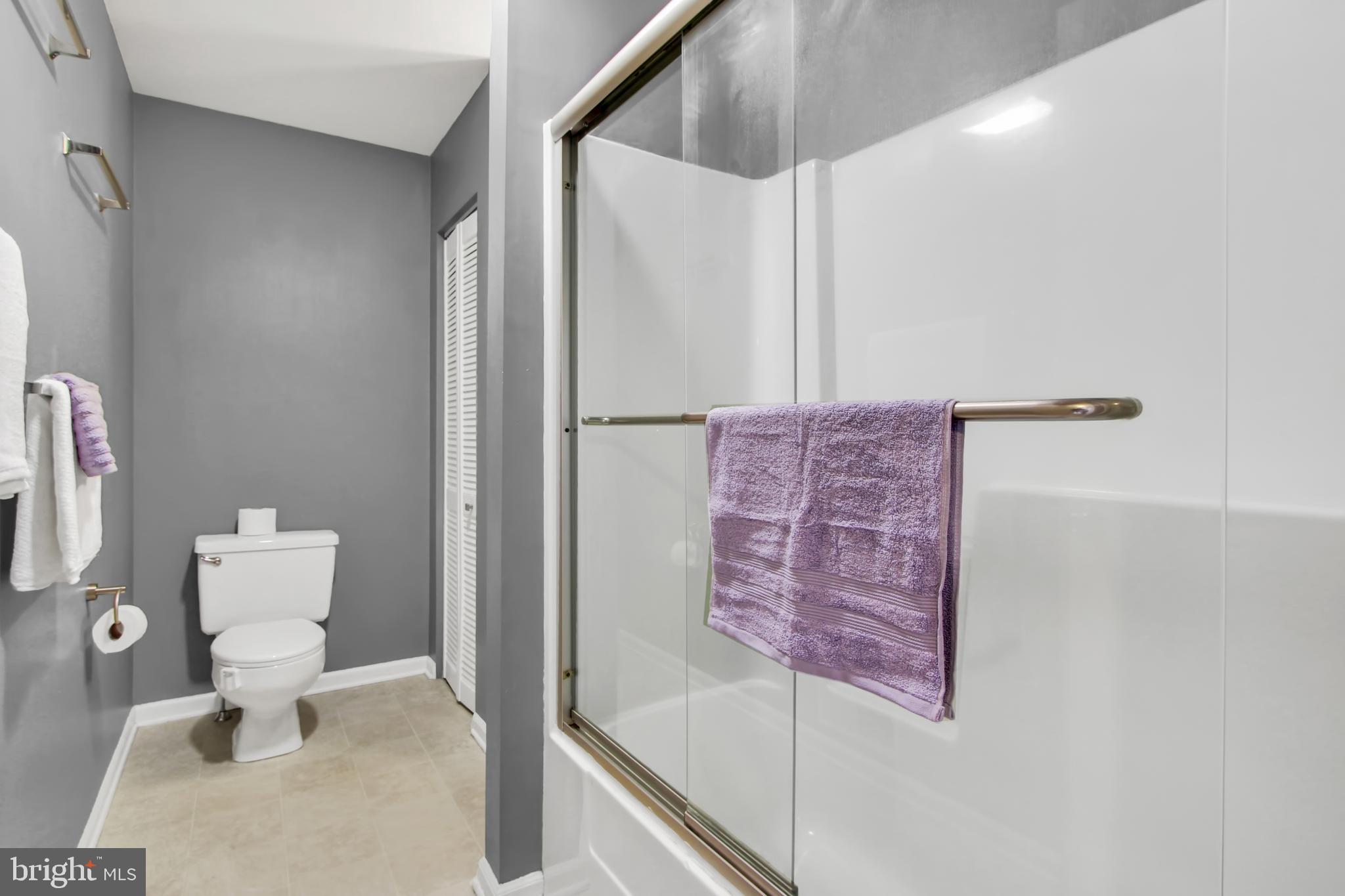 24 Winding Way Lititz, PA 17543 - Photo 18 of 27 a bathroom with a toilet and a shower