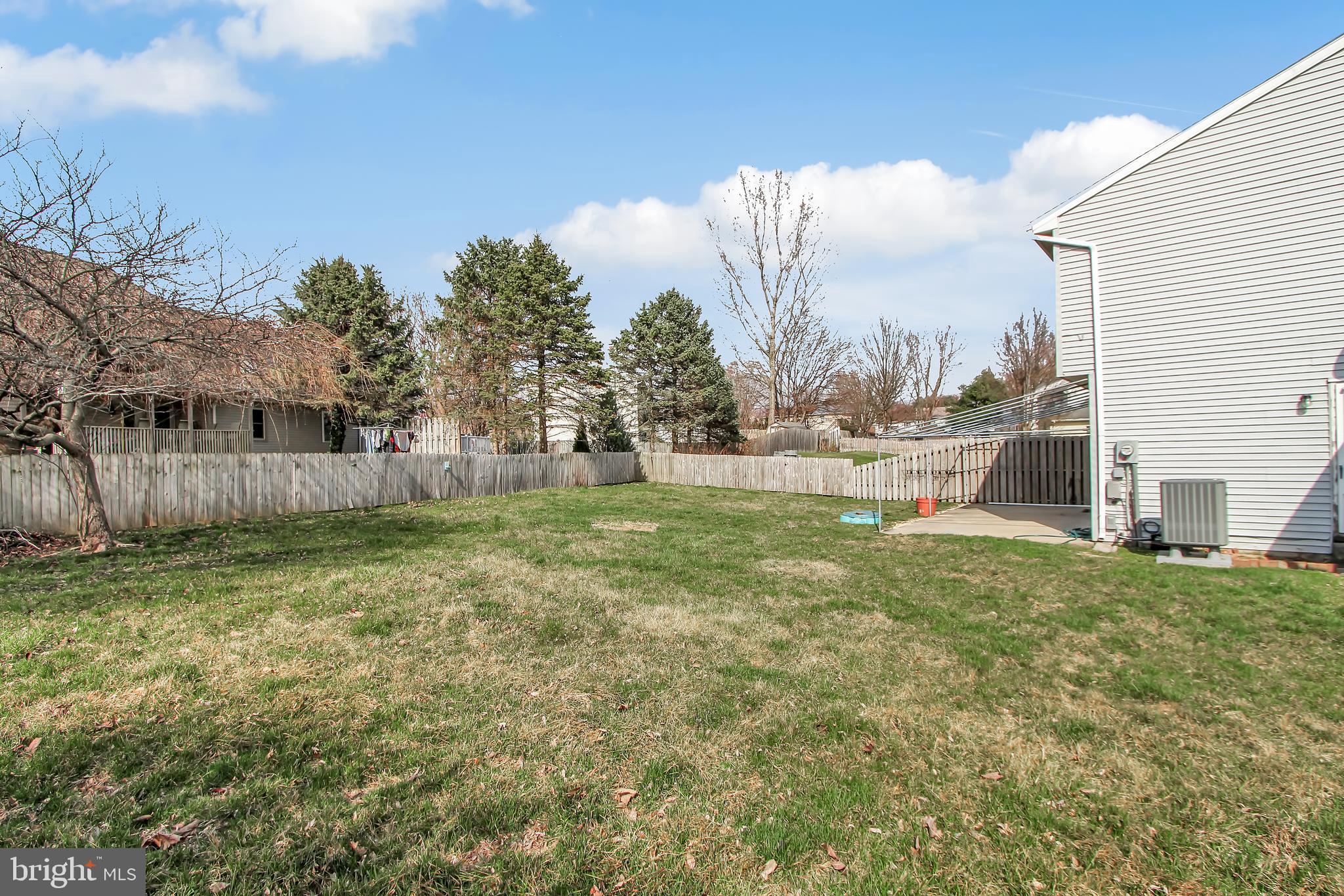 24 Winding Way Lititz, PA 17543 - Photo 25 of 27 a backyard of a house with lots of green space