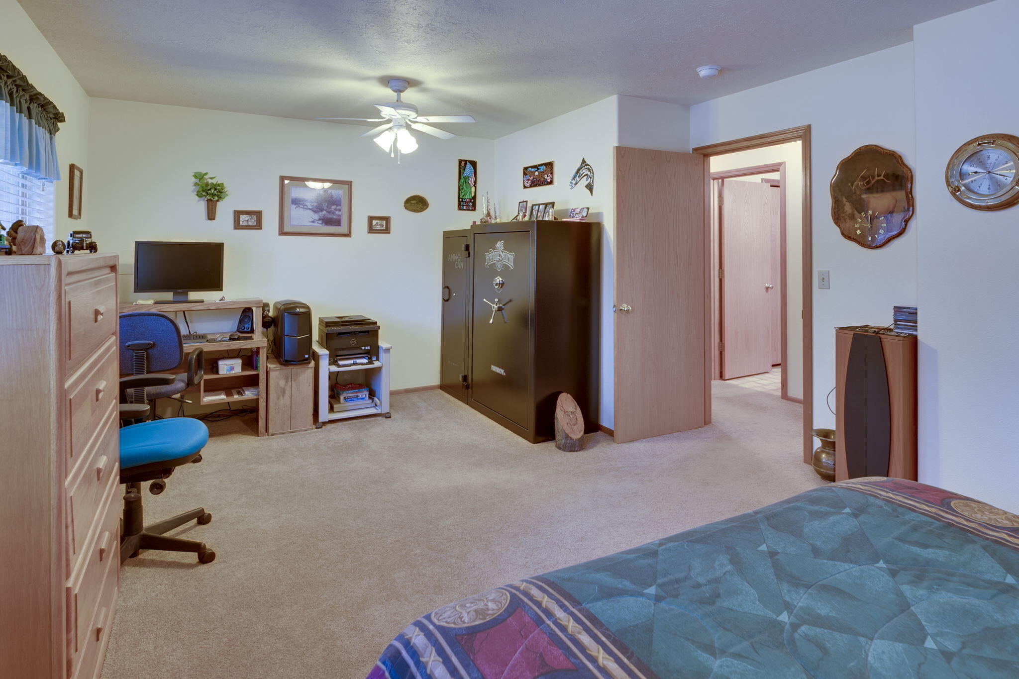 15939 Old Mill Road La Pine, OR 97739 - Photo 32 of 53 2nd primary bedroom