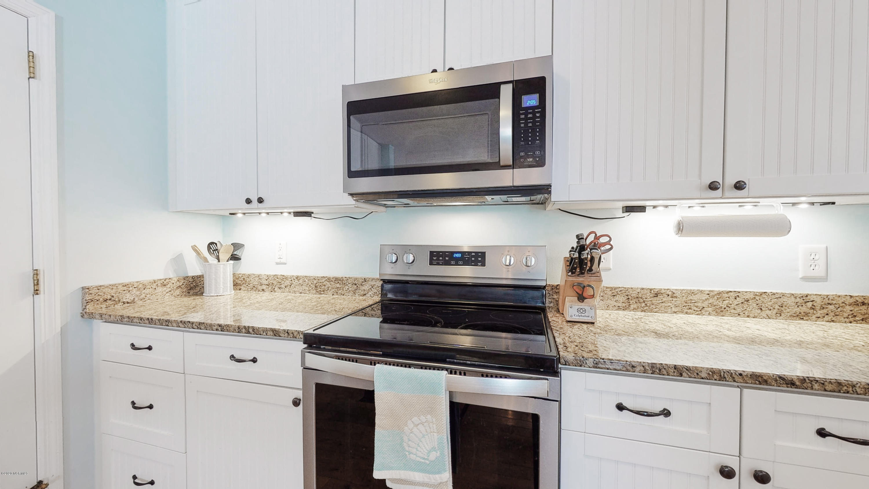 119 Albemarle Road Wilmington, NC 28405 - Photo 7 of 62 119 Albermarle-55