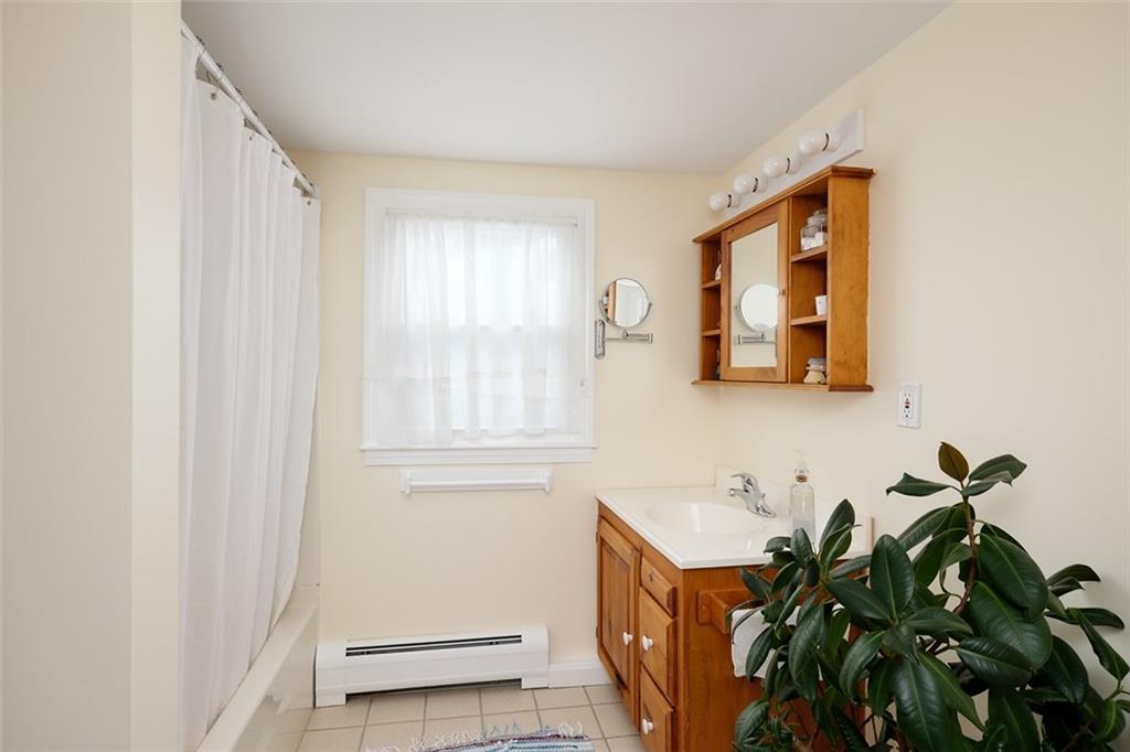 83 Pine Hill Road York, ME 03902 - Photo 27 of 34 Photo