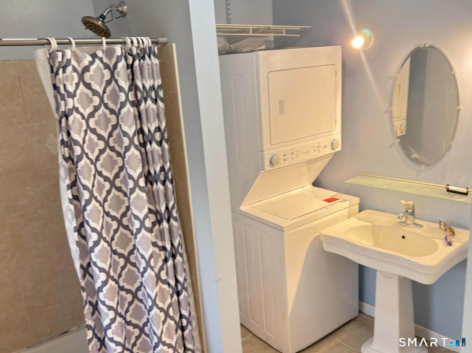 32 Winter Street Ansonia, CT 06401 - Photo 9 of 14 a utility room with dryer and washer