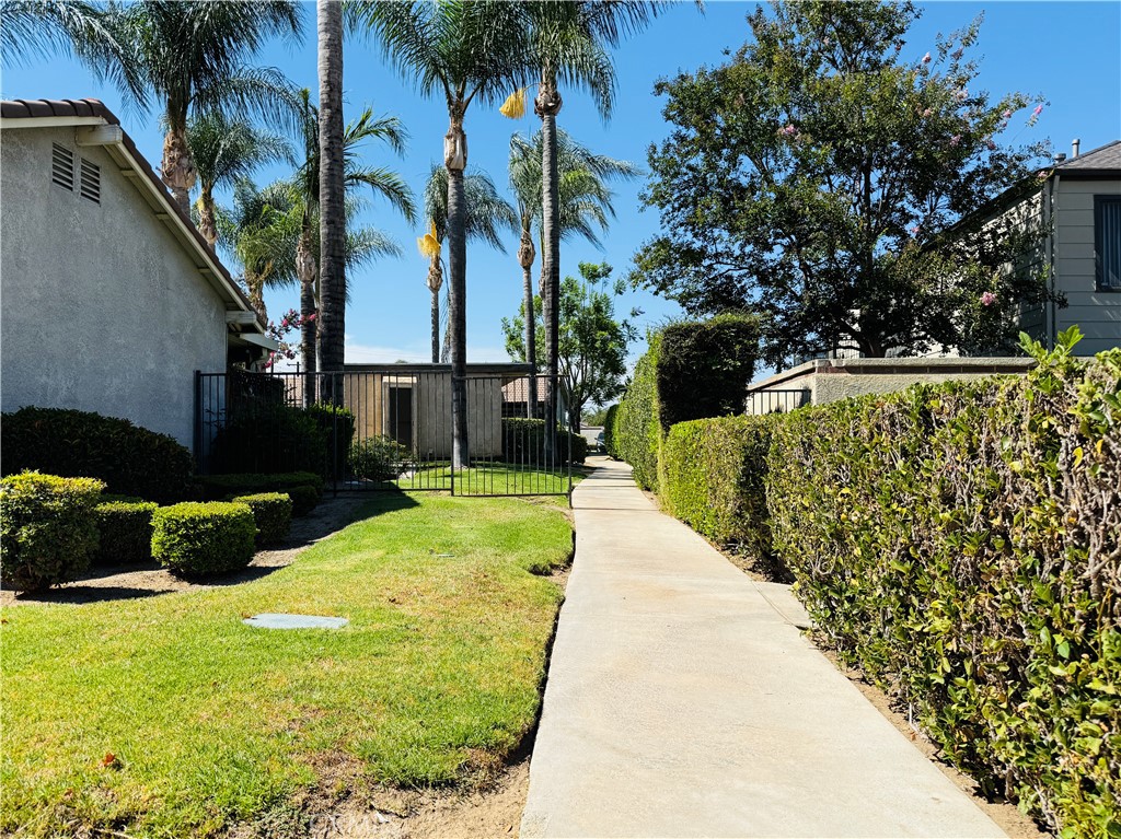 9505 Arlington, Unit 77 Riverside, CA 92503 - Photo 5 of 11