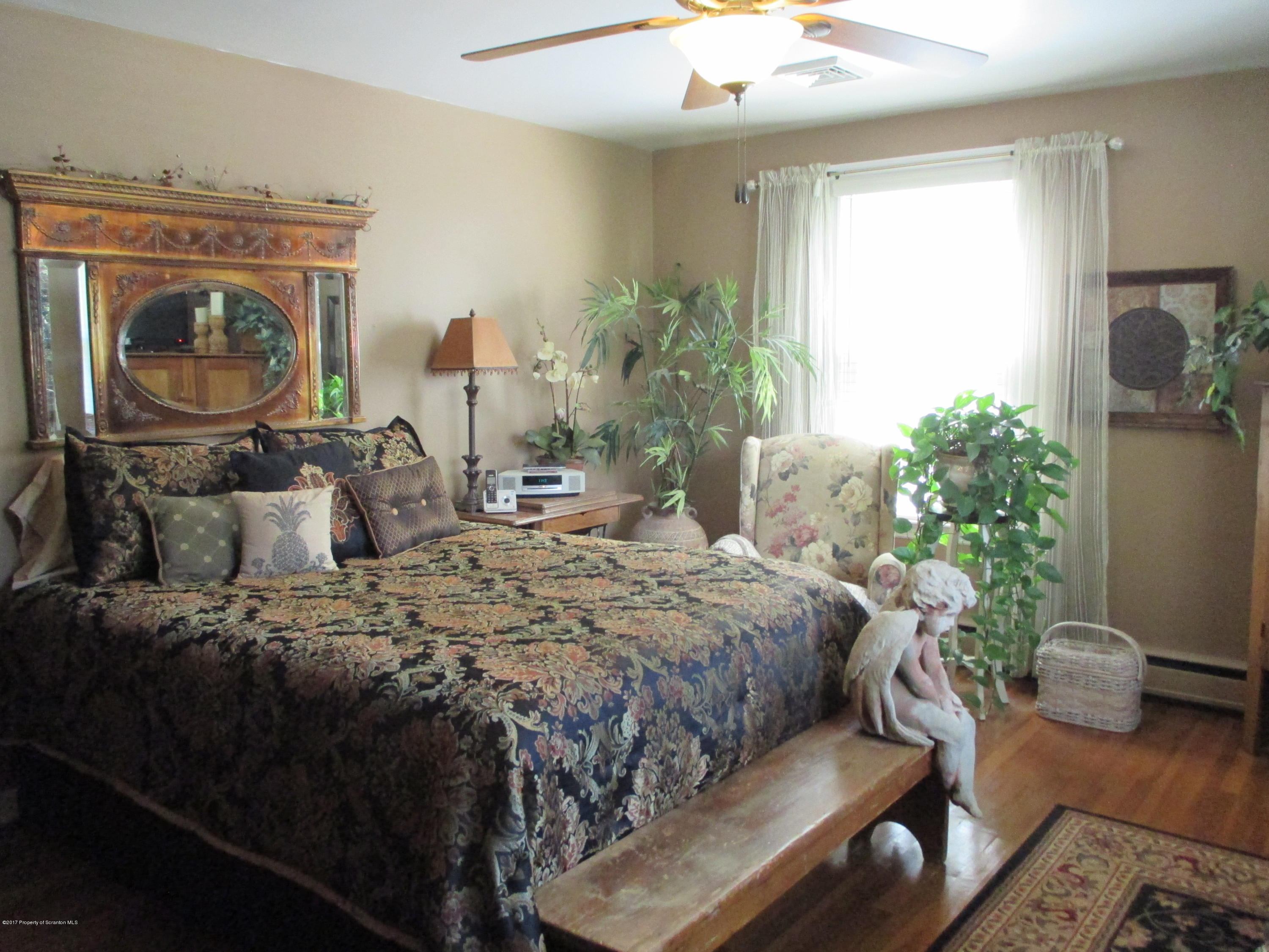 774 South Abington Road Clarks Summit, PA 18411 - Photo 8 of 54 Gallery Image 8