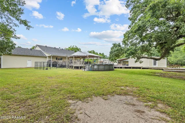 $2,900 | 16634 Highway 330, Abbeville, LA 70510