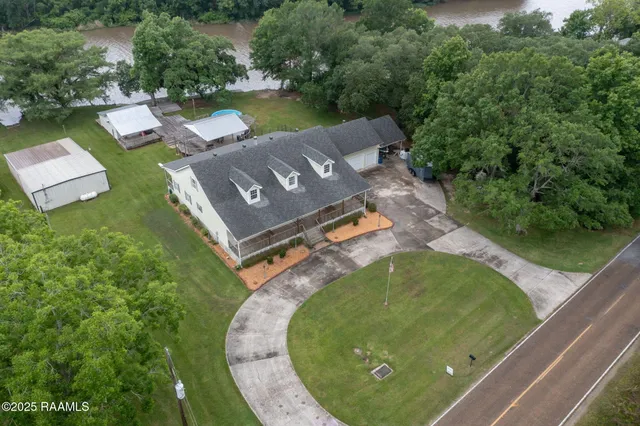 $2,900 | 16634 Highway 330, Abbeville, LA 70510