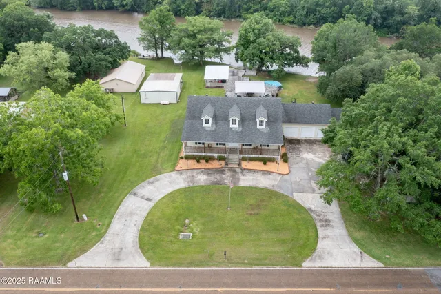 $2,900 | 16634 Highway 330, Abbeville, LA 70510