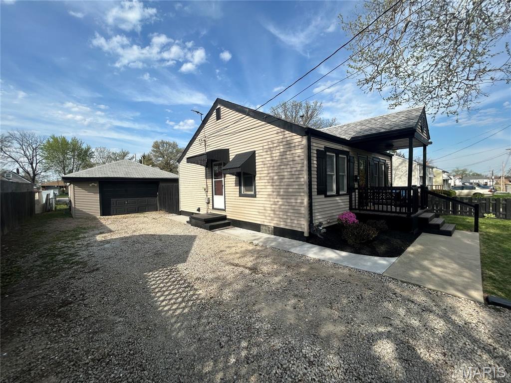 3404 Oak Drive Alton, IL 62002 - Photo 4 of 24