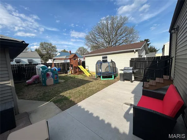$129,900 | 3404 Oak Drive, Alton, IL 62002