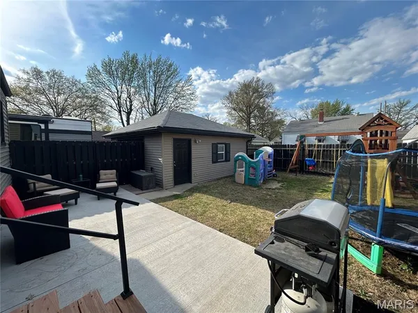 $129,900 | 3404 Oak Drive, Alton, IL 62002