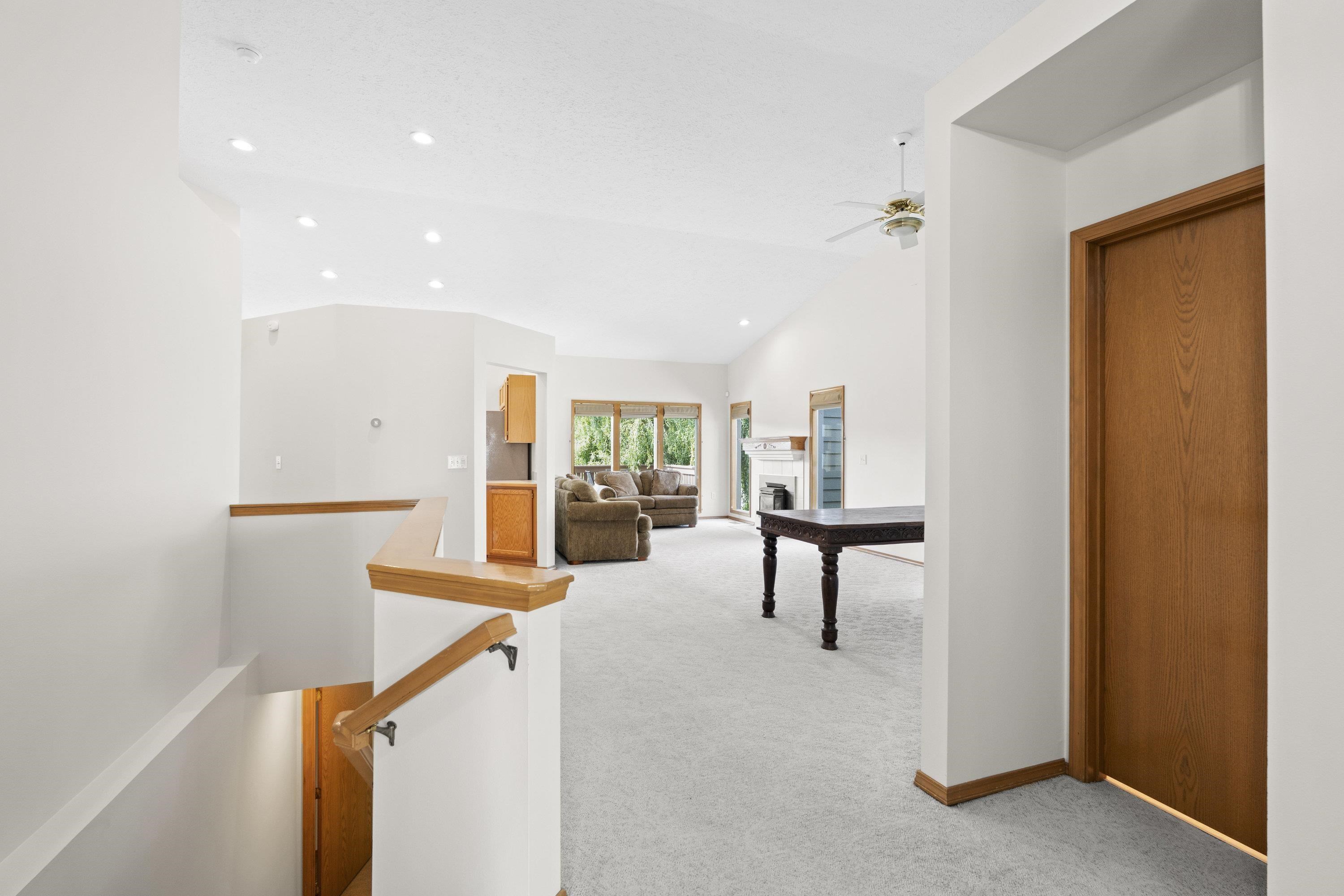 2106 East Turnberry Lane Spokane, WA 99223 - Photo 3 of 47