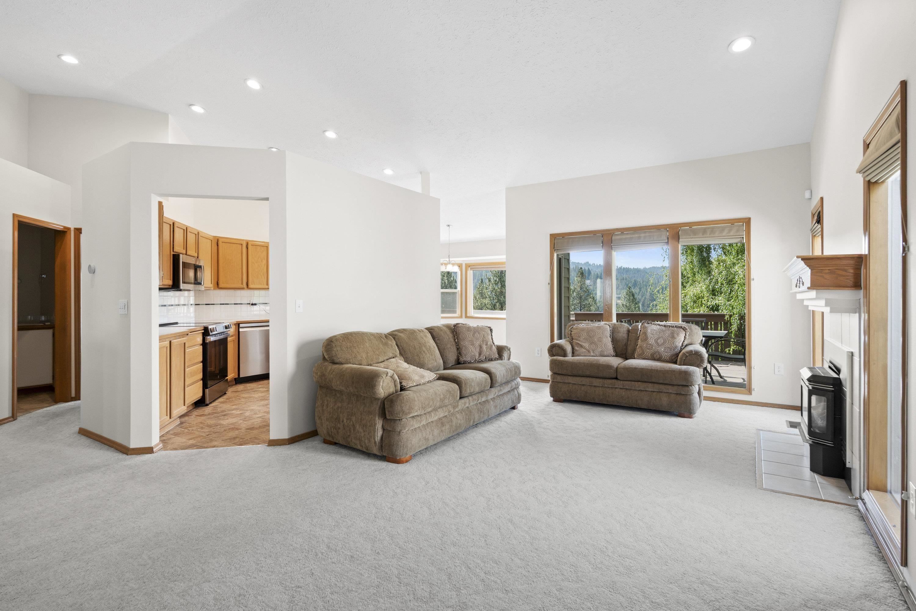 2106 East Turnberry Lane Spokane, WA 99223 - Photo 9 of 47