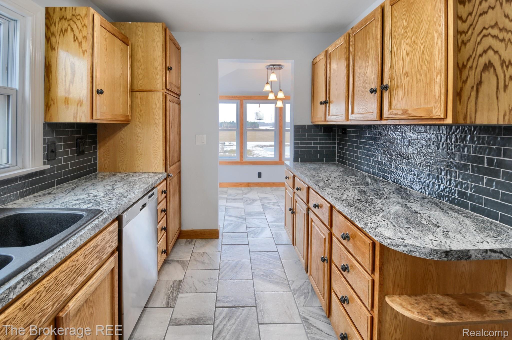 11241 East Potter Road Davison, MI 48423 - Photo 17 of 47 SD3_9902-HDR(5).jpg