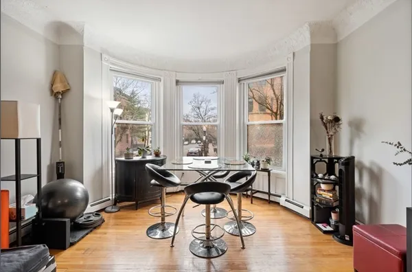 $3,900 | 197 St Botolph Street, Unit 1, Boston, MA 02115